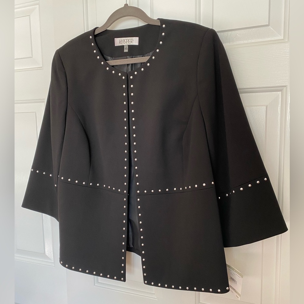 Women’s Kasper Three-Quarter Sleeve Blazer